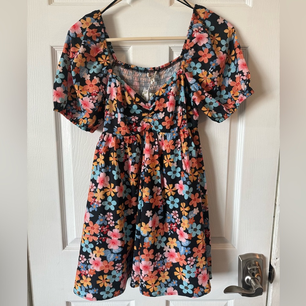 Baevely Women’s Baby Doll Dress. Size Medium. NWT